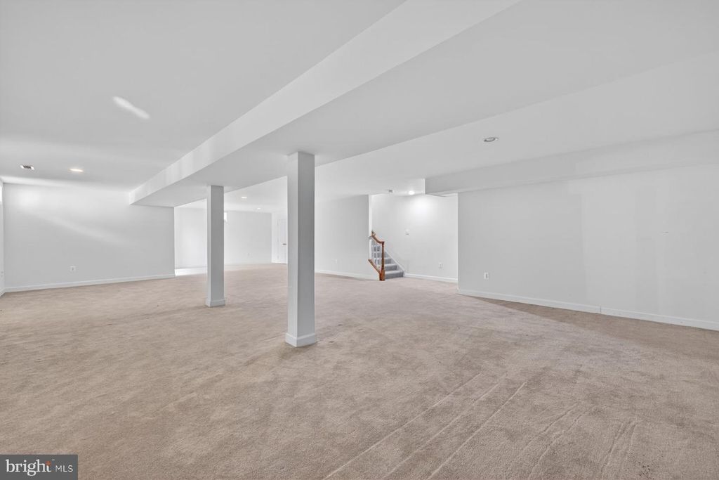 Image 47 of property listing at 19103 RED MAPLE DR, Hagerstown, MD 21742