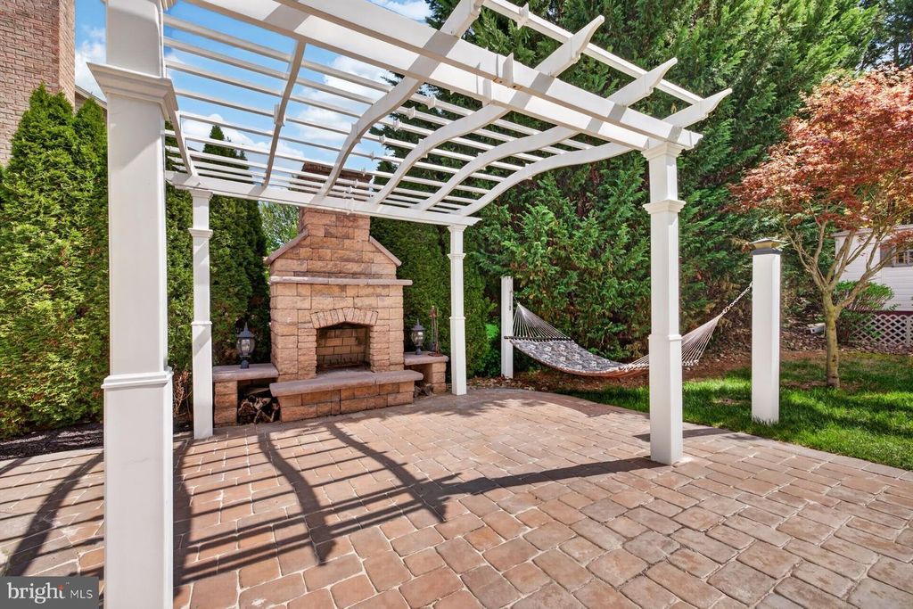 Image 55 of property listing at 19103 RED MAPLE DR, Hagerstown, MD 21742