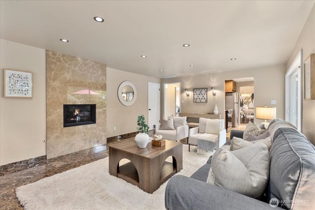 16010 SE 5th Street, Bellevue, WA 98008