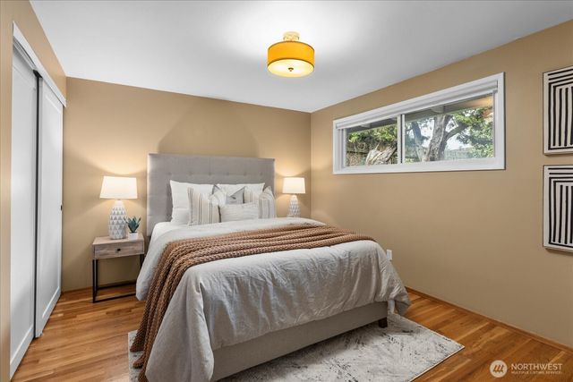 16010 SE 5th Street, Bellevue, WA 98008