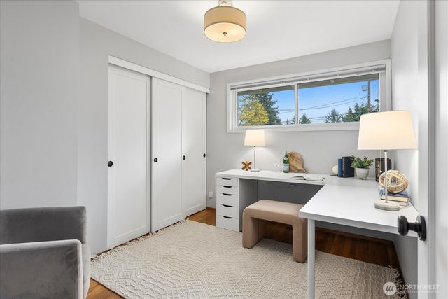 16010 SE 5th Street, Bellevue, WA 98008