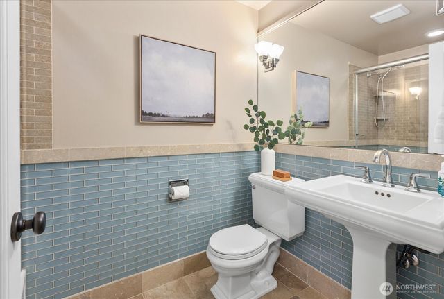 16010 SE 5th Street, Bellevue, WA 98008