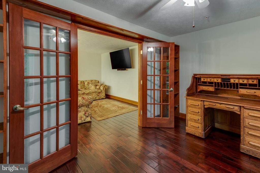 Image 18 of property listing at 44031 FIELDSTONE WAY, California, MD 20619