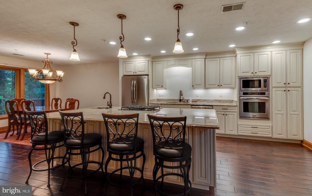 Image 26 of property listing at 44031 FIELDSTONE WAY, California, MD 20619