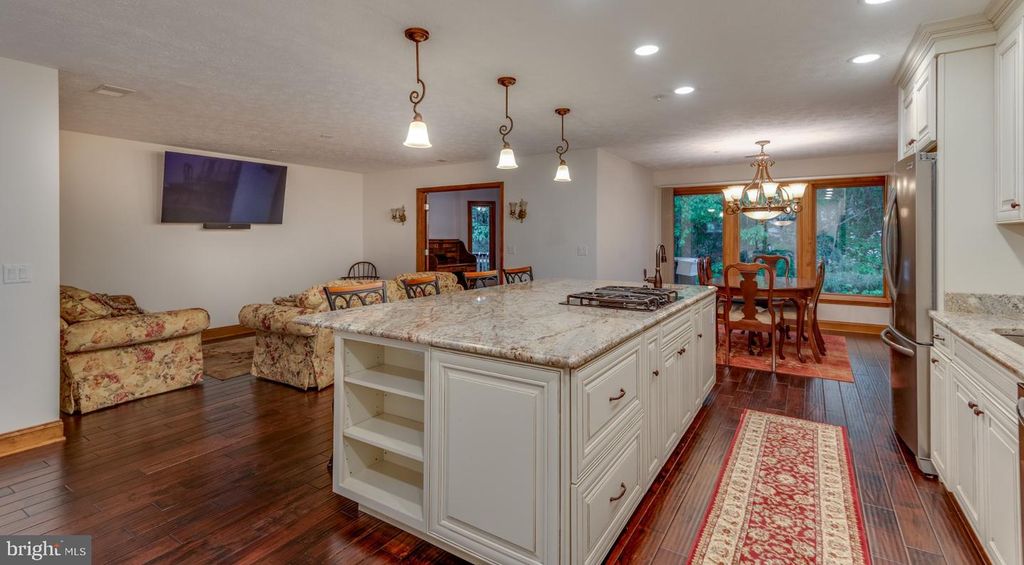 Image 4 of property listing at 44031 FIELDSTONE WAY, California, MD 20619