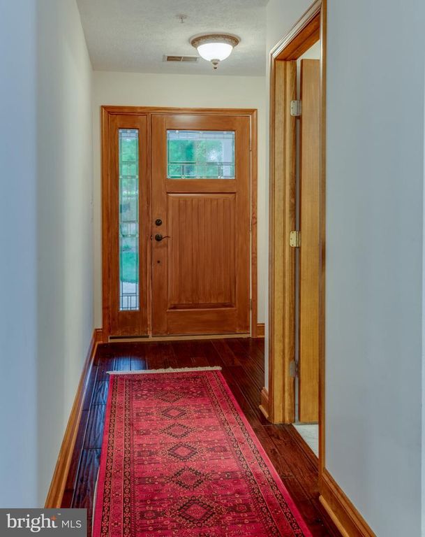 Image 8 of property listing at 44031 FIELDSTONE WAY, California, MD 20619