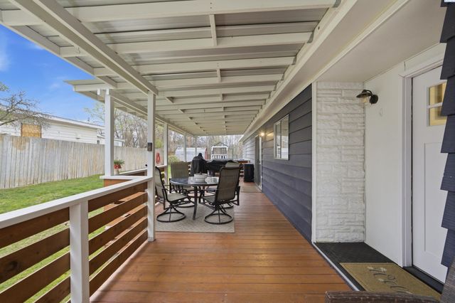 512 N 61st Ave, West Richland, WA 99353