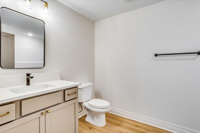 4621 N Marblefalls Ct, Wichita, KS 67219