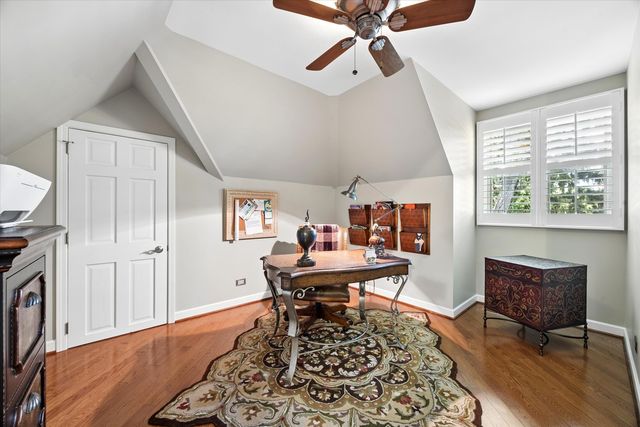 9 Tartan Road, Burr Ridge, IL 60527