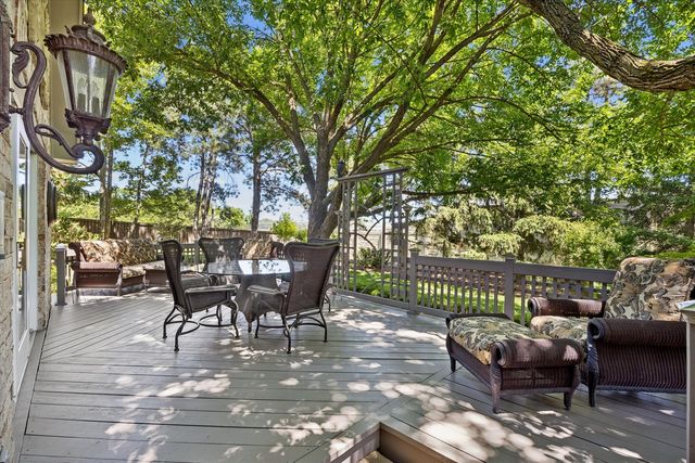 9 Tartan Road, Burr Ridge, IL 60527