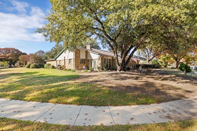 1519 Shannon Place, Carrollton, TX 75006