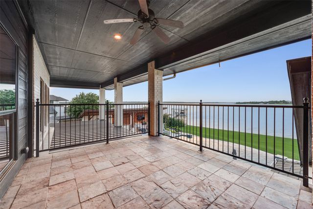 12624 Lake Shore Court N, Fort Worth, TX 76179