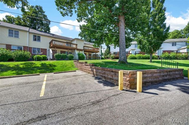 1767 High School Drive, Brentwood, MO 63144