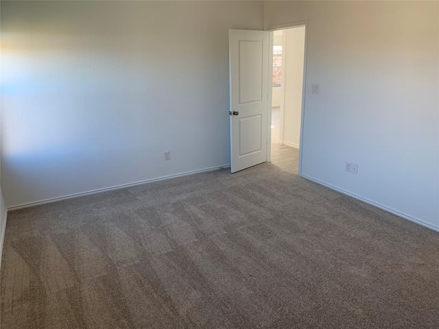185 Sormonne LOOP, Kyle, TX 78640