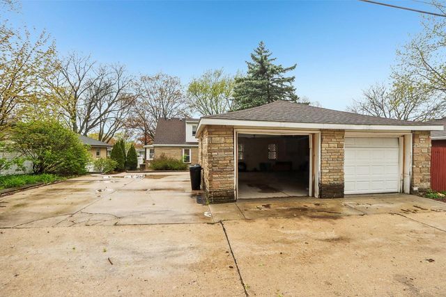 4260 93rd STREET, Wauwatosa, WI 53222
