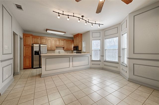 400 Dale Hollow Road, Fort Worth, TX 76103