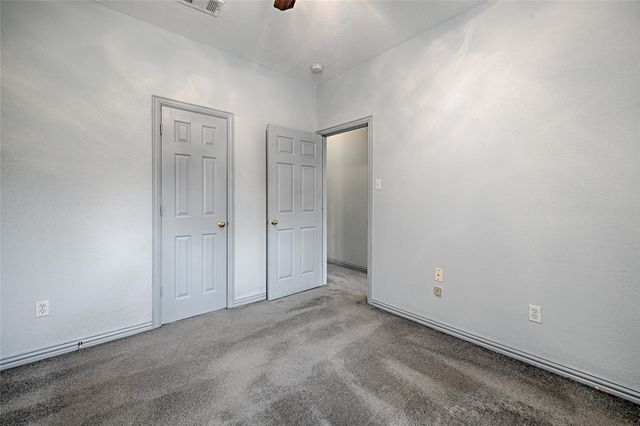 400 Dale Hollow Road, Fort Worth, TX 76103