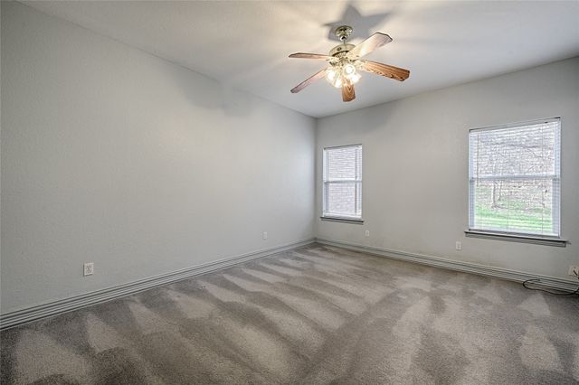 400 Dale Hollow Road, Fort Worth, TX 76103