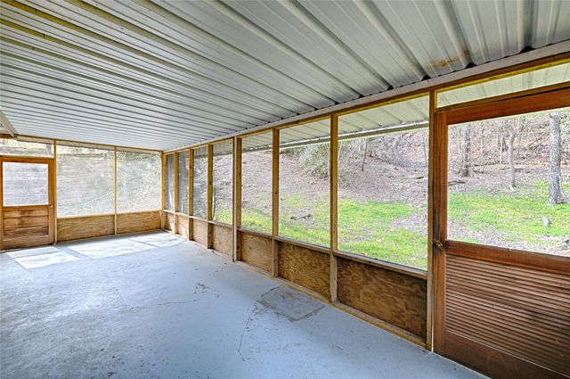 400 Dale Hollow Road, Fort Worth, TX 76103