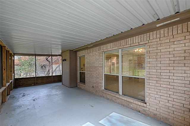 400 Dale Hollow Road, Fort Worth, TX 76103