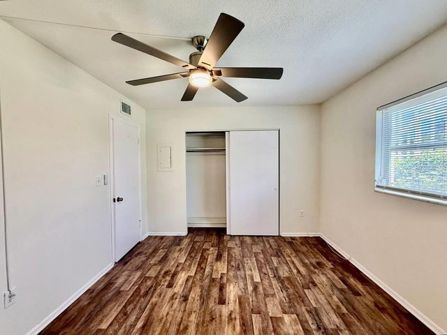 3460 32ND AVENUE N 101, St Petersburg, FL 33713
