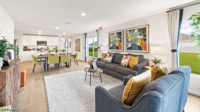 1253 Brooklands DR, Fort Myers, FL 33905