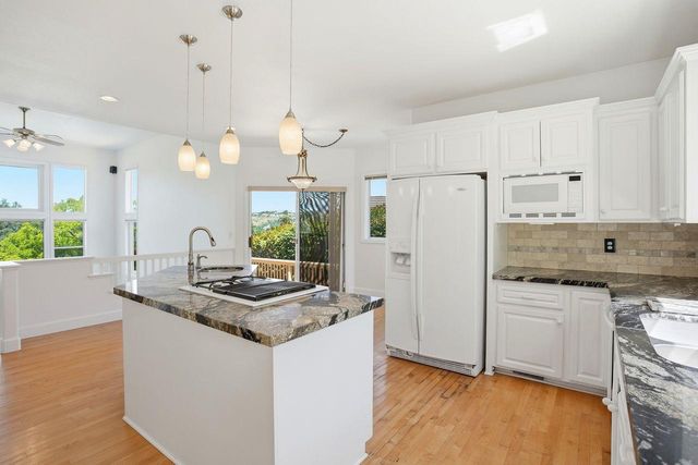 2120 Moonstone Cir, El Dorado Hills, CA 95762