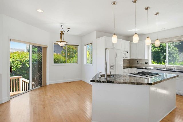 2120 Moonstone Cir, El Dorado Hills, CA 95762