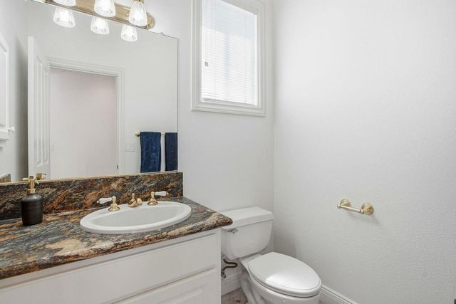 2120 Moonstone Cir, El Dorado Hills, CA 95762