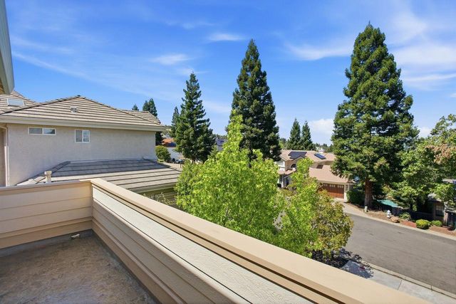 2120 Moonstone Cir, El Dorado Hills, CA 95762