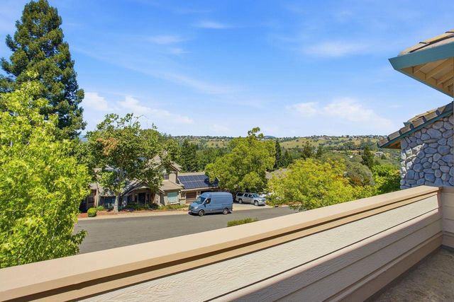 2120 Moonstone Cir, El Dorado Hills, CA 95762