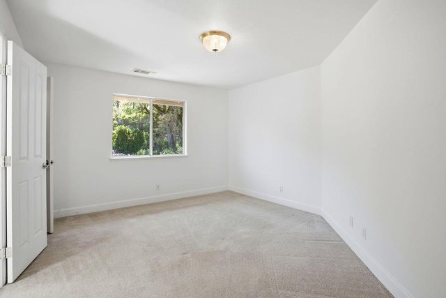 2120 Moonstone Cir, El Dorado Hills, CA 95762