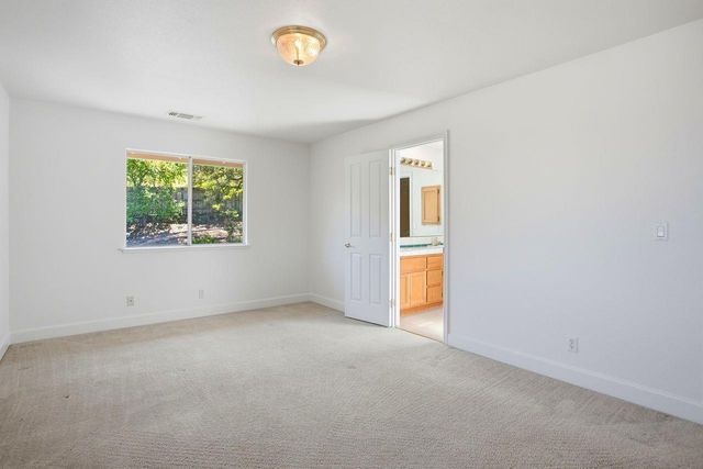 2120 Moonstone Cir, El Dorado Hills, CA 95762