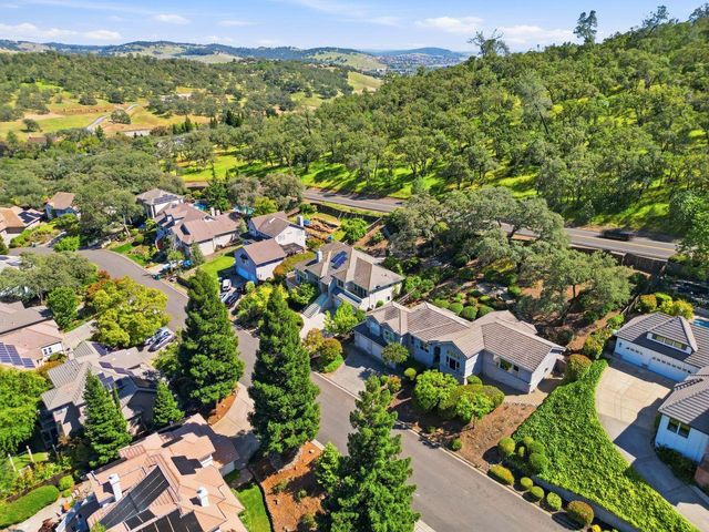 2120 Moonstone Cir, El Dorado Hills, CA 95762
