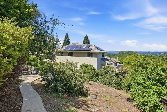 2120 Moonstone Cir, El Dorado Hills, CA 95762