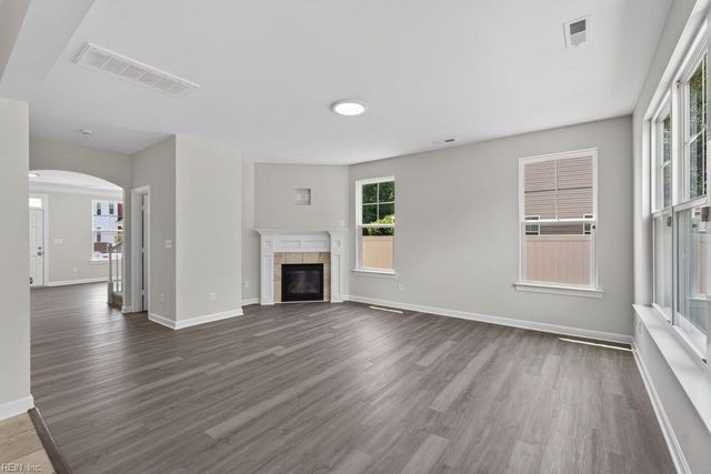 2866 Cross Landing DR, Suffolk, VA 23434