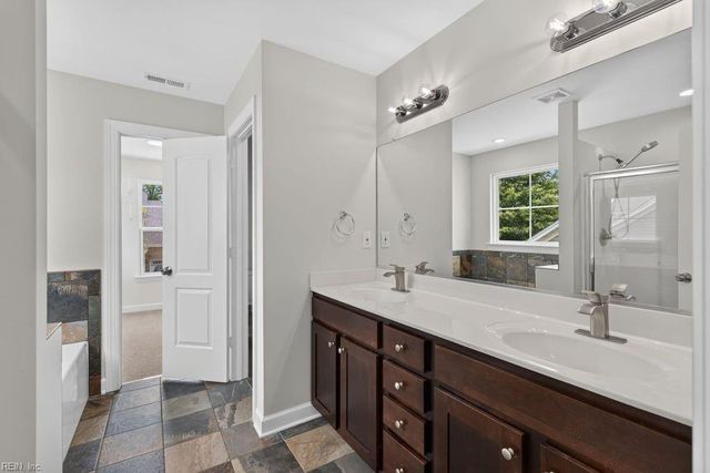 2866 Cross Landing DR, Suffolk, VA 23434