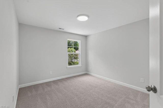 2866 Cross Landing DR, Suffolk, VA 23434