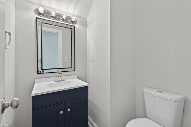 2866 Cross Landing DR, Suffolk, VA 23434
