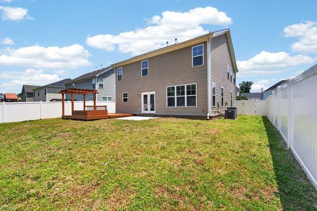 2866 Cross Landing DR, Suffolk, VA 23434
