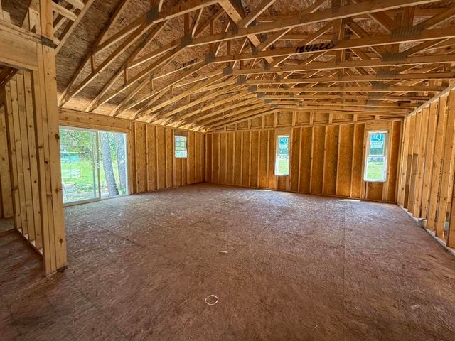 522 Oxford Road, Kingsford Heights, IN 46346