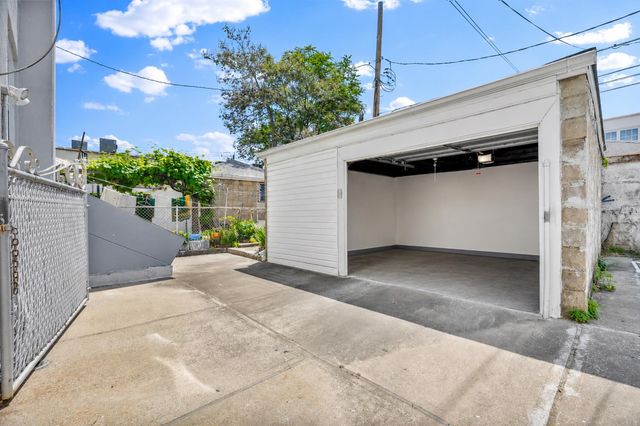 90 Lancaster Avenue, New York City, NY 11223