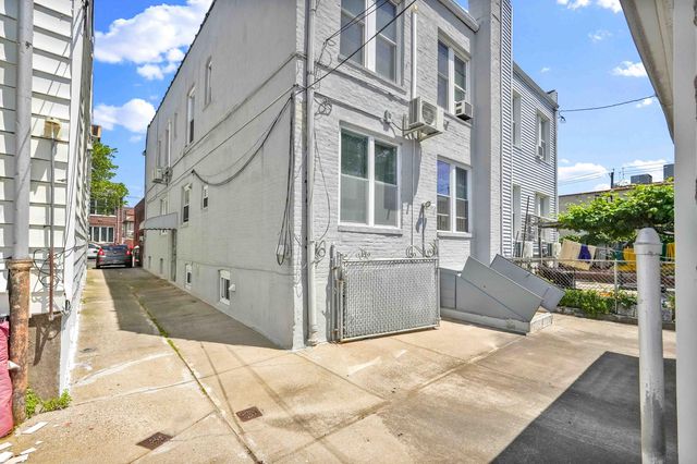 90 Lancaster Avenue, New York City, NY 11223