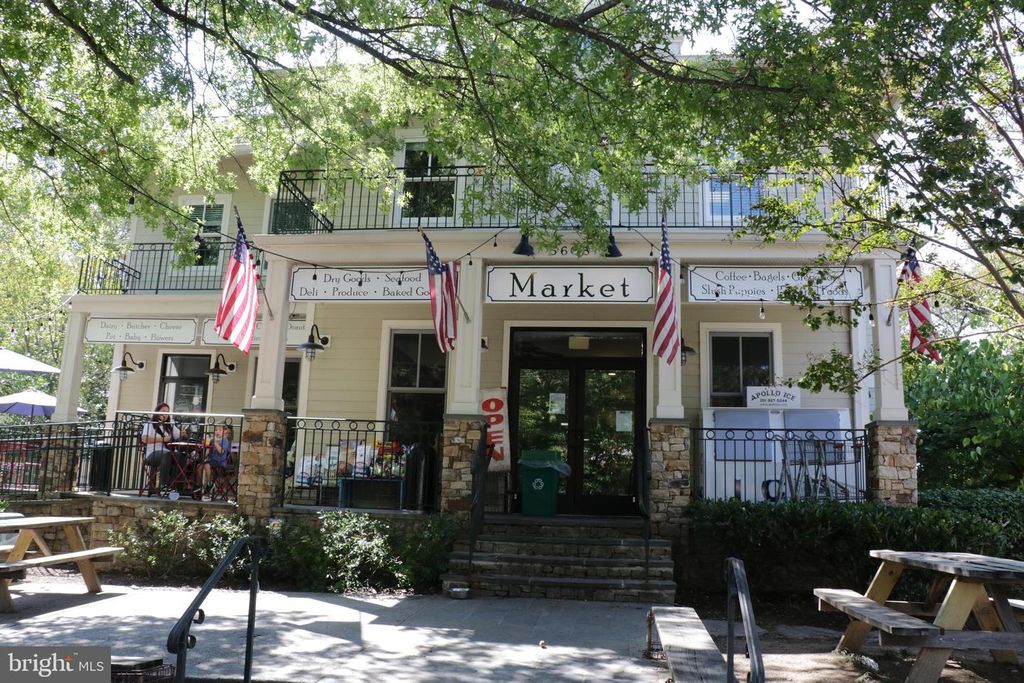 6000 33RD ST NW, Washington, DC 20015