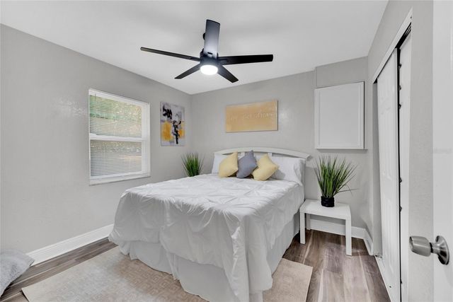 429 E OAKWOOD STREET, Tarpon Springs, FL 34689