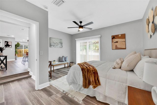 429 E OAKWOOD STREET, Tarpon Springs, FL 34689