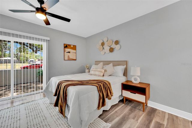 429 E OAKWOOD STREET, Tarpon Springs, FL 34689
