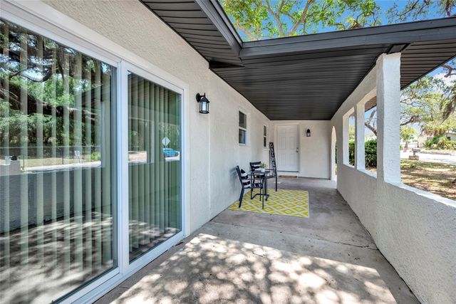 429 E OAKWOOD STREET, Tarpon Springs, FL 34689