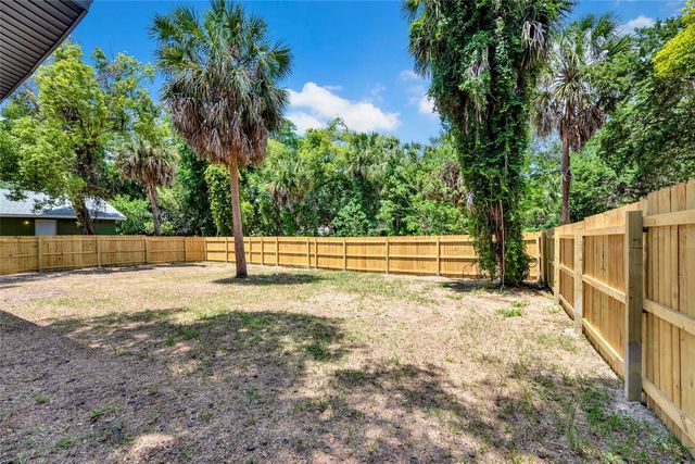429 E OAKWOOD STREET, Tarpon Springs, FL 34689