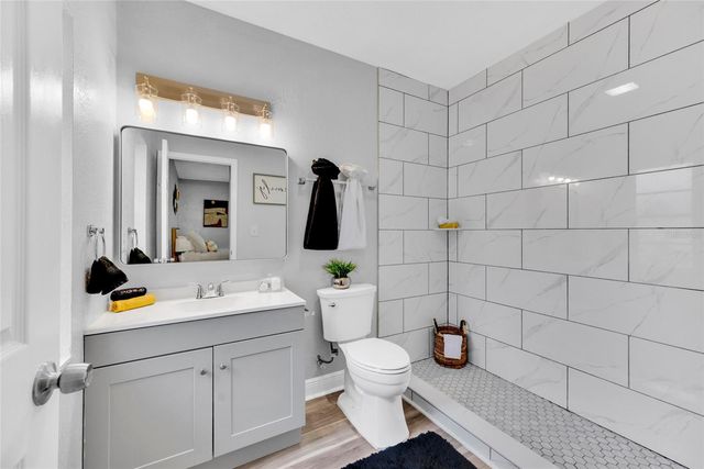 429 E OAKWOOD STREET, Tarpon Springs, FL 34689